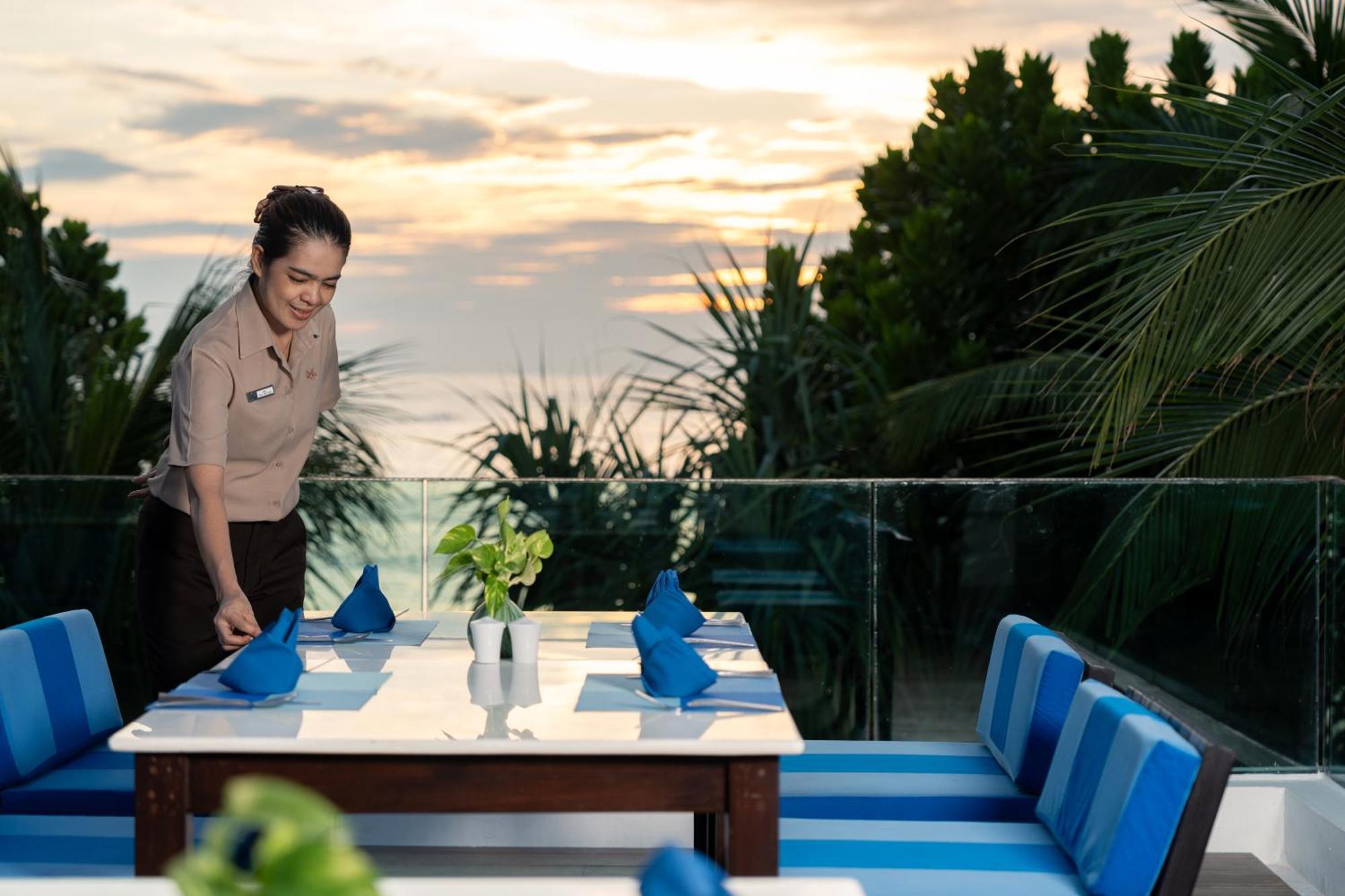 La Flora Resort Patong Kültér fotó