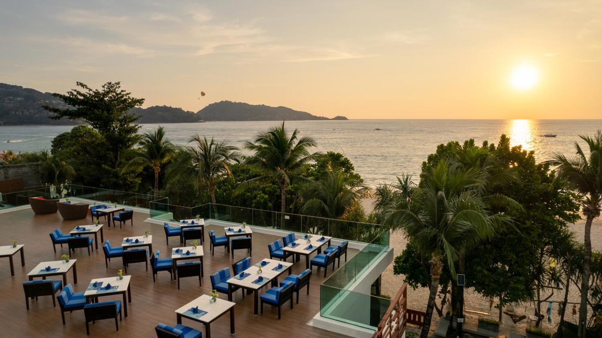 La Flora Resort Patong Kültér fotó
