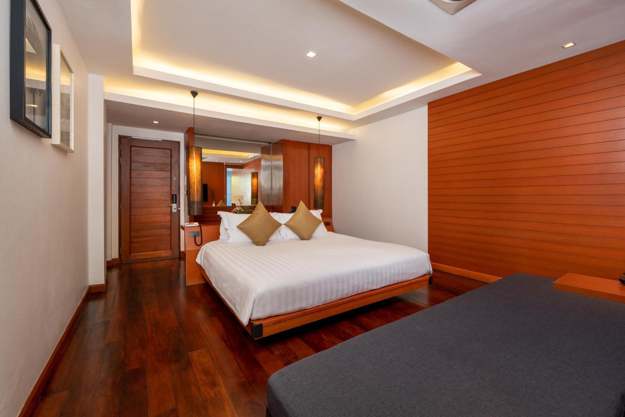 La Flora Resort Patong Kültér fotó