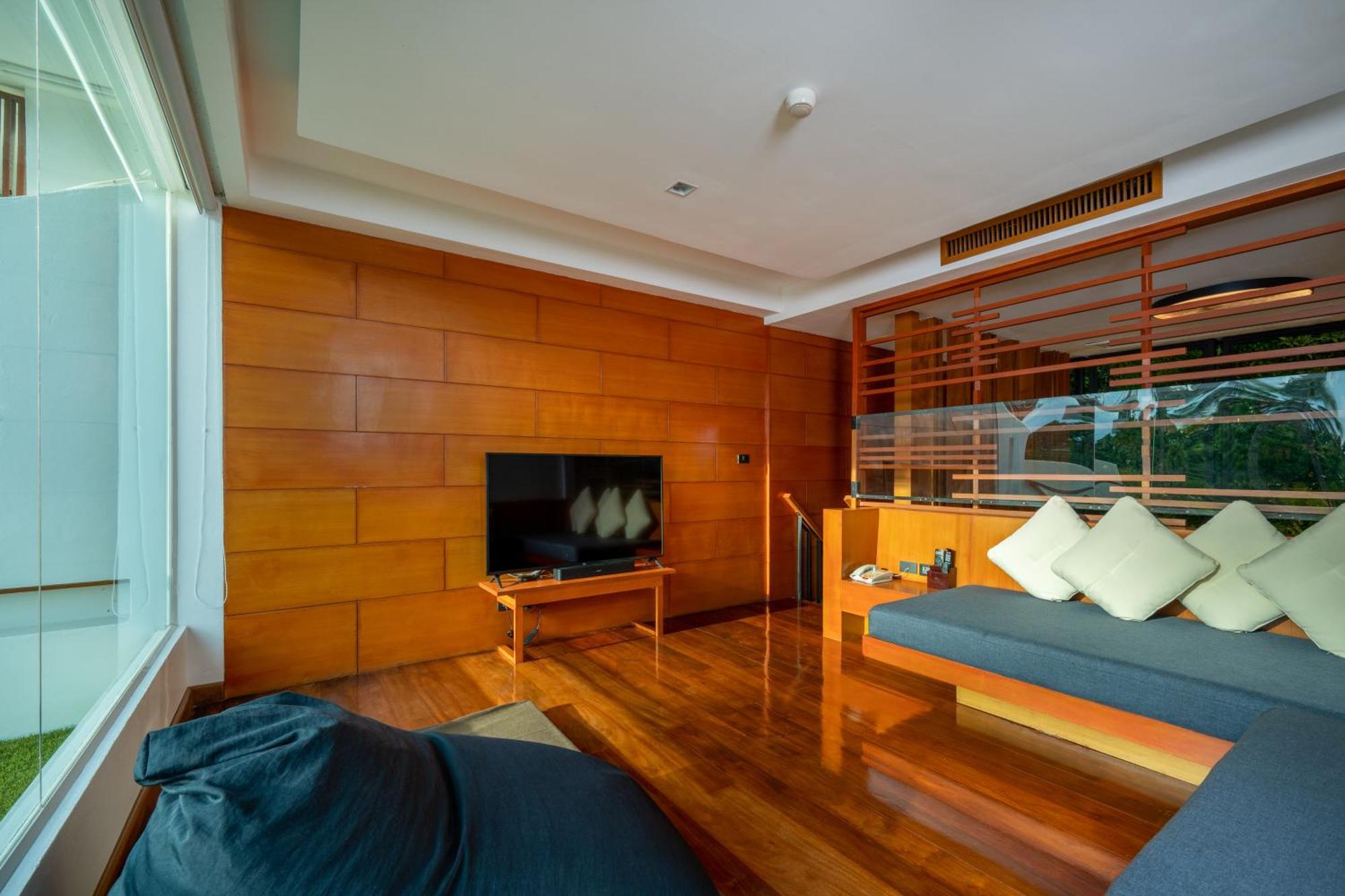 La Flora Resort Patong Kültér fotó