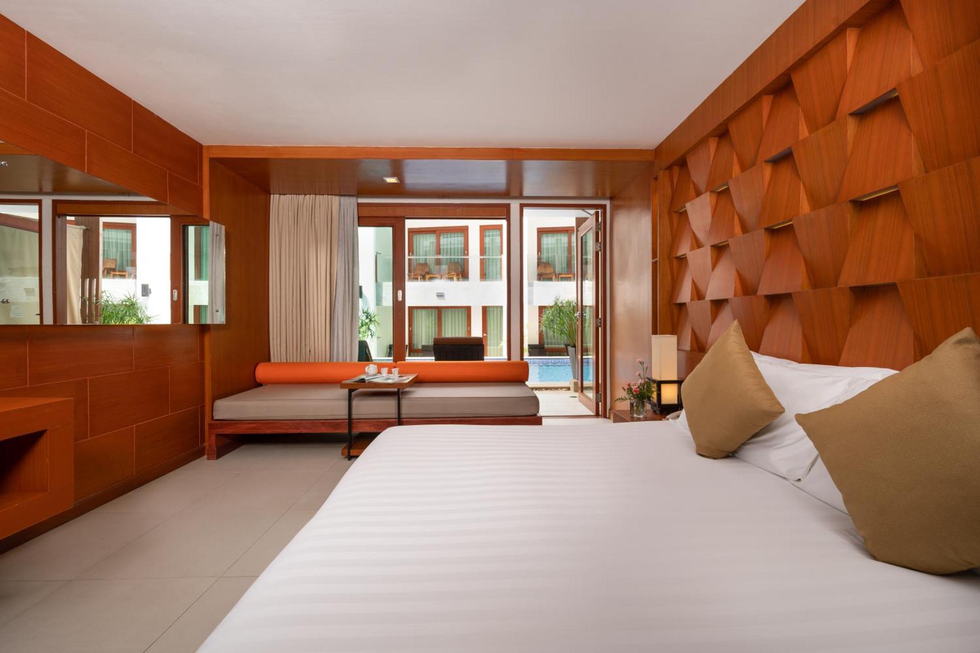 La Flora Resort Patong Kültér fotó