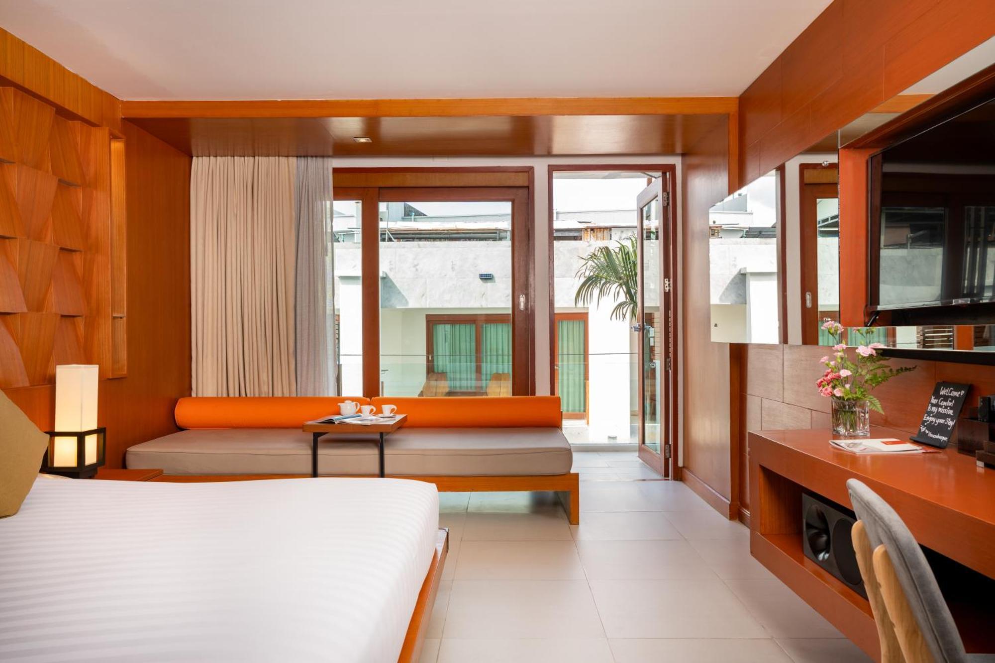 La Flora Resort Patong Kültér fotó