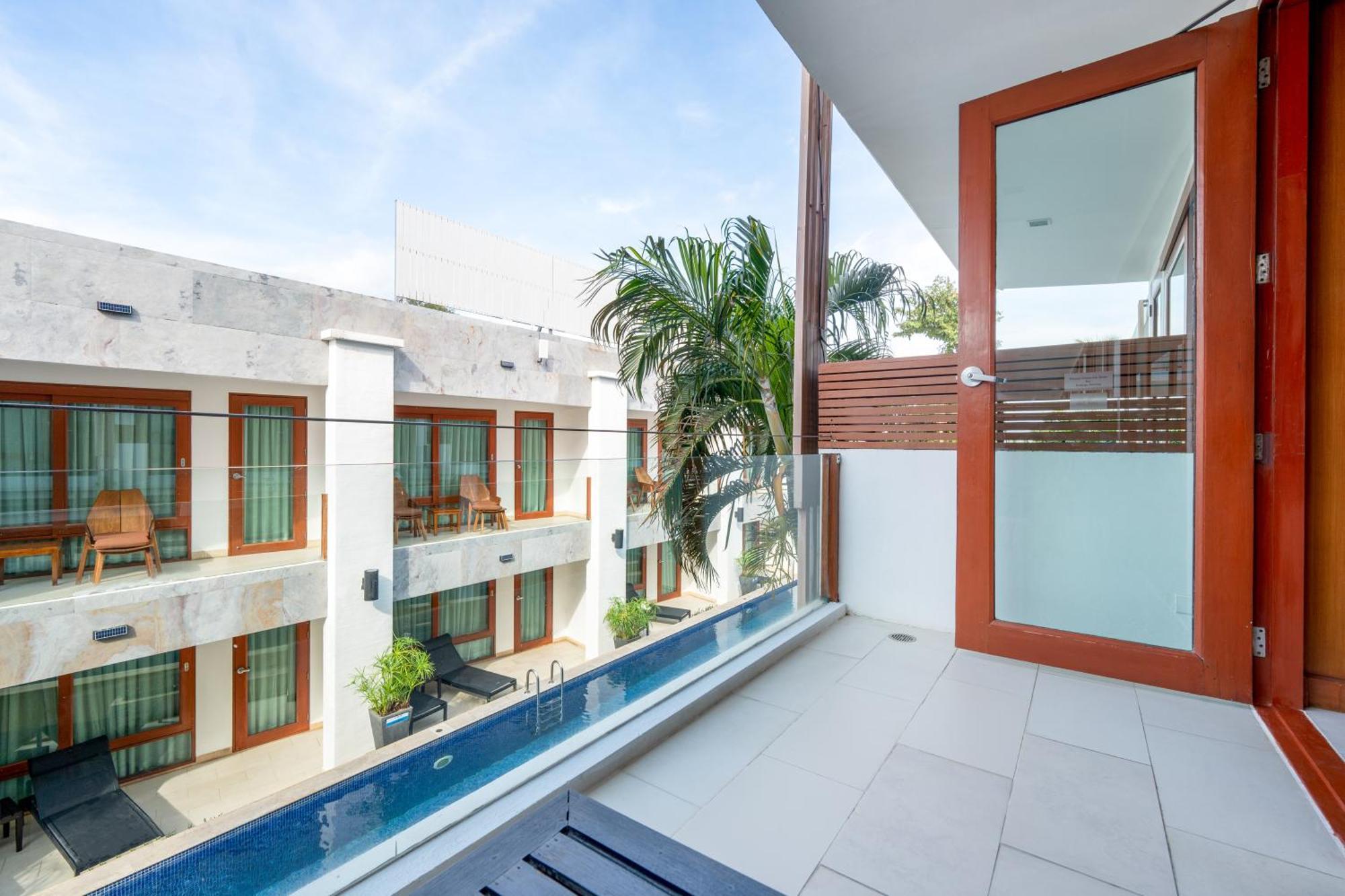 La Flora Resort Patong Kültér fotó