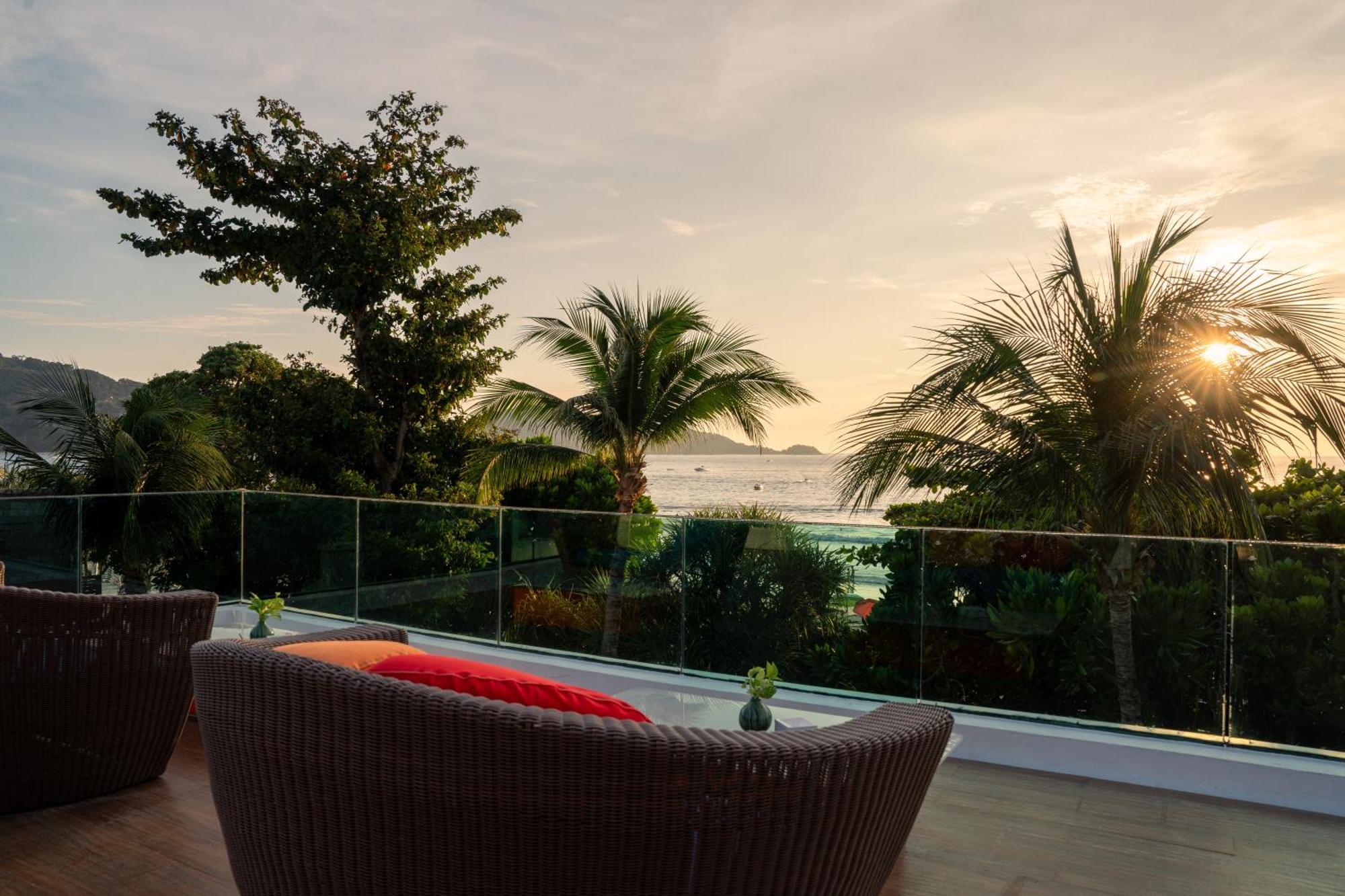 La Flora Resort Patong Kültér fotó